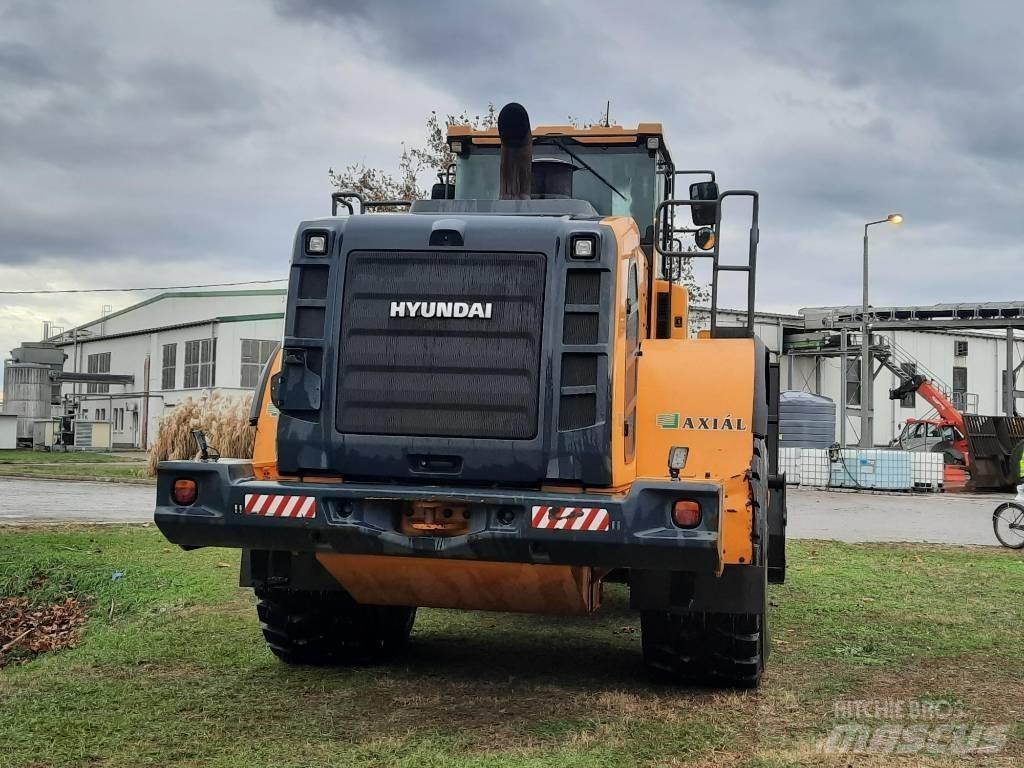 Hyundai HL 980 Kolesové nakladače