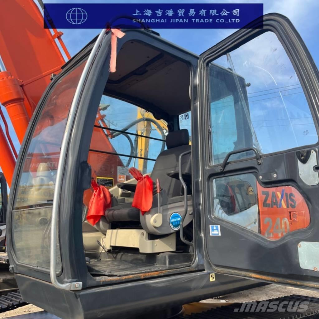 Hitachi ZX 240 Pásové rýpadlá
