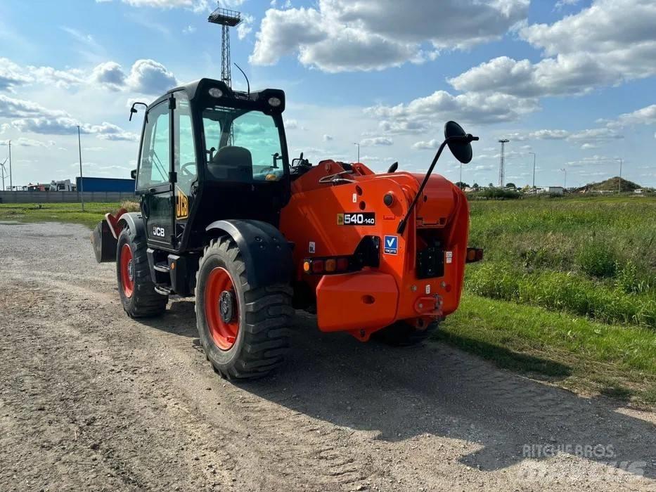 JCB 540-140 Teleskopické manipulátory