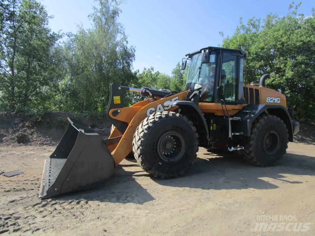 CASE 821 G Kolesové nakladače