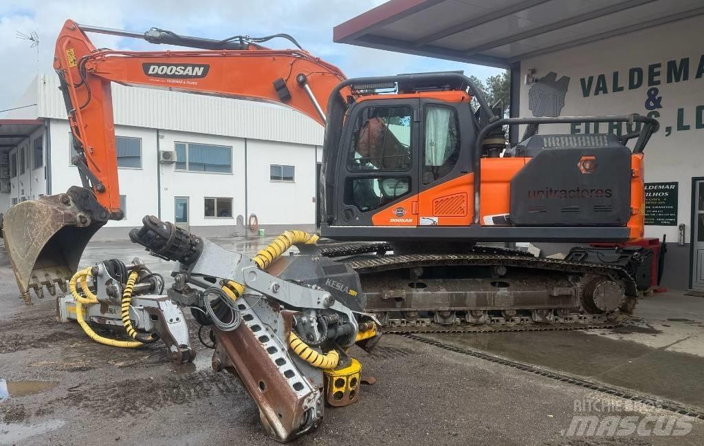 Doosan DX 235 Žeriavy/Nakladače