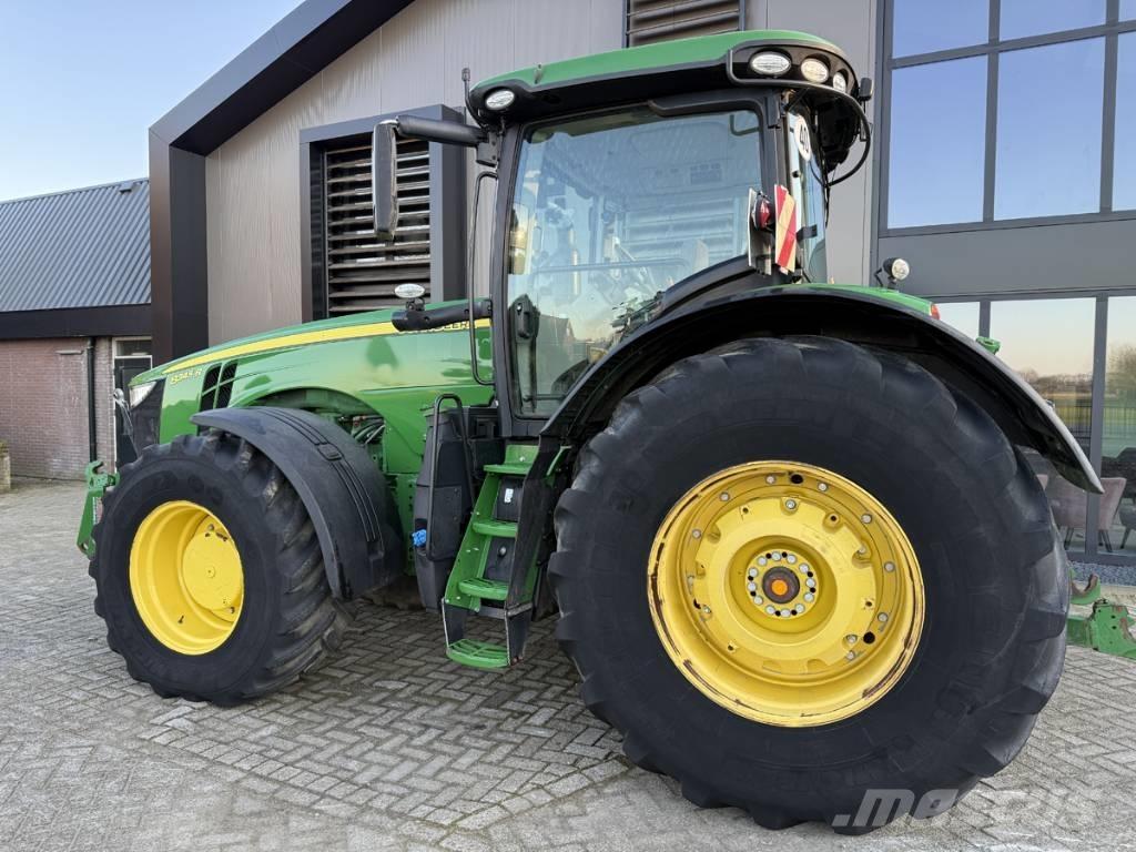 John Deere 8345 R Traktory