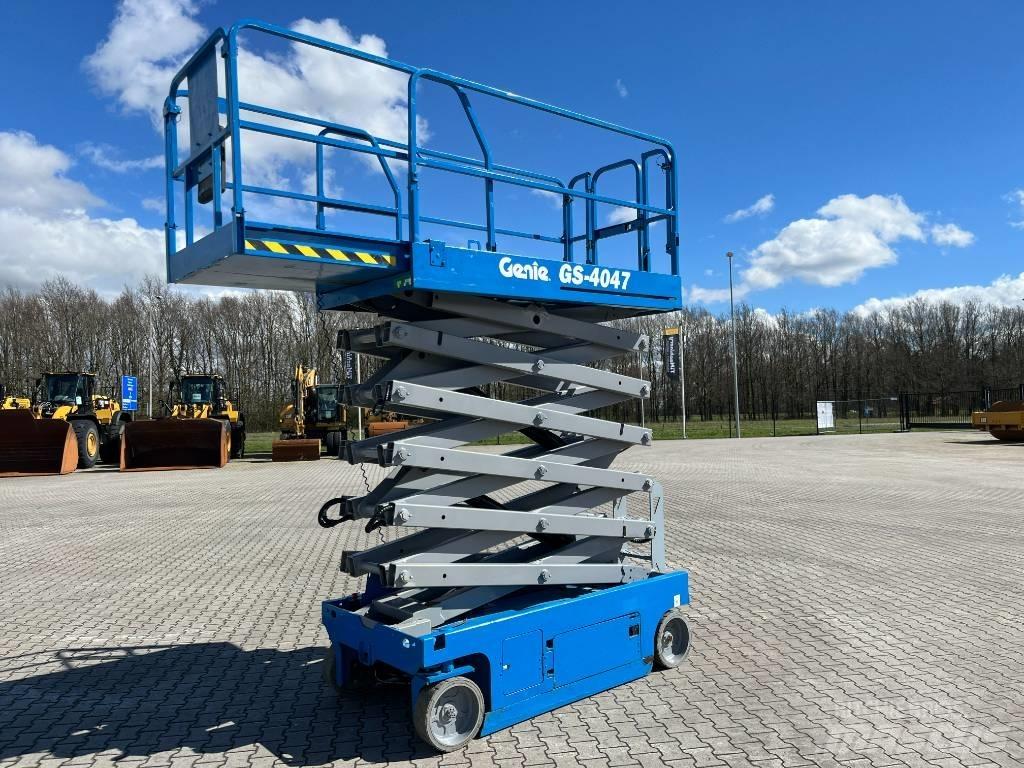 Genie GS 4047 Nožnicové zdvíhacie plošiny