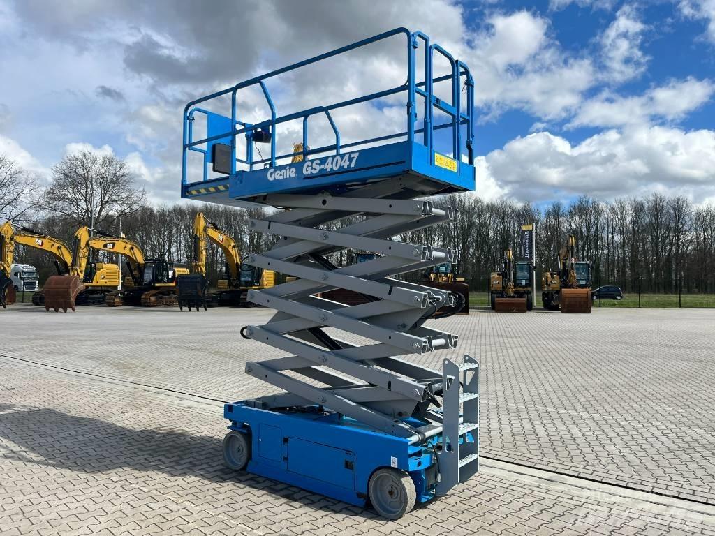 Genie GS 4047 Nožnicové zdvíhacie plošiny