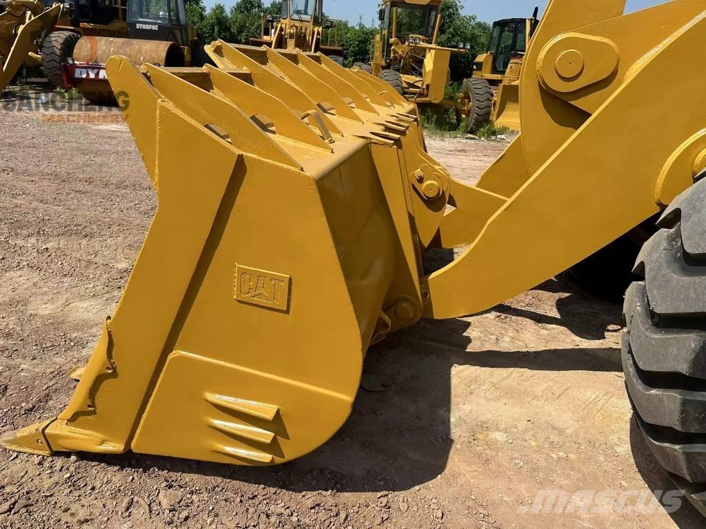 CAT 980 H Kolesové nakladače