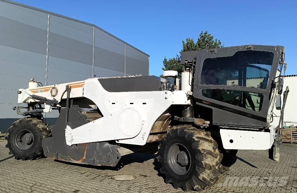 Wirtgen WR 2400 Recyklovače asfaltu