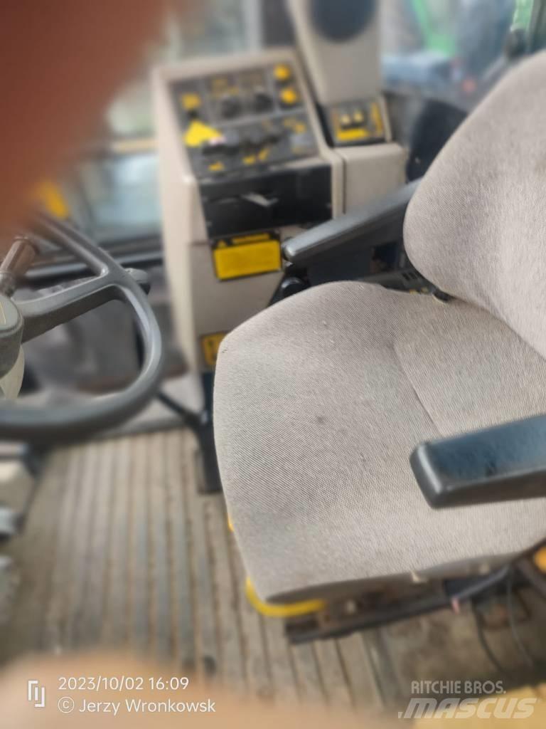 JCB 1135 4WS Traktory