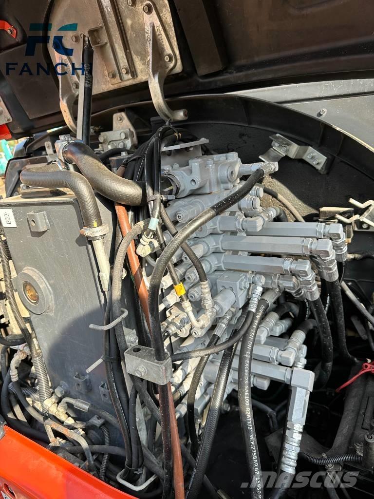 Kubota KX 165 Pásové rýpadlá