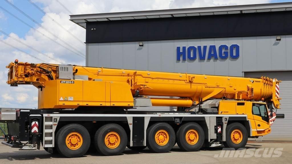 Tadano ATF 220G-5 Univerzálne terénne žeriavy