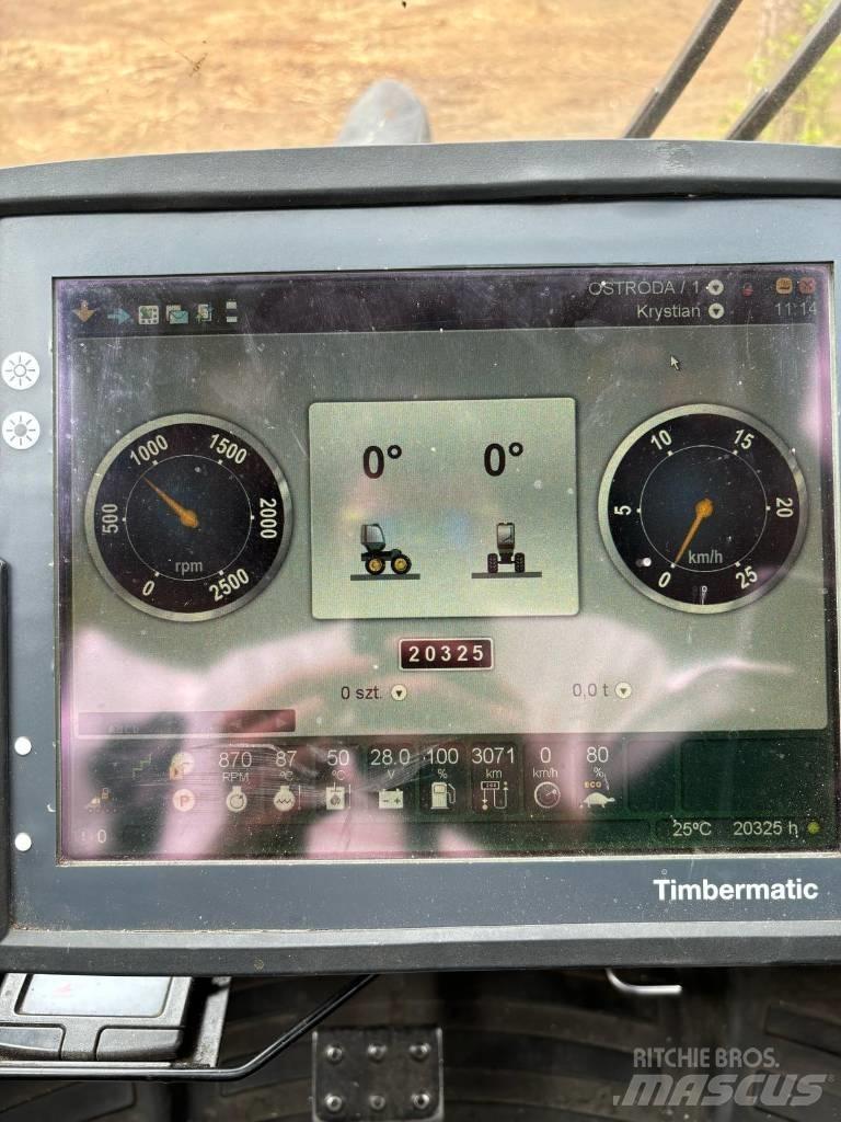 John Deere 810 E Lesné traktory