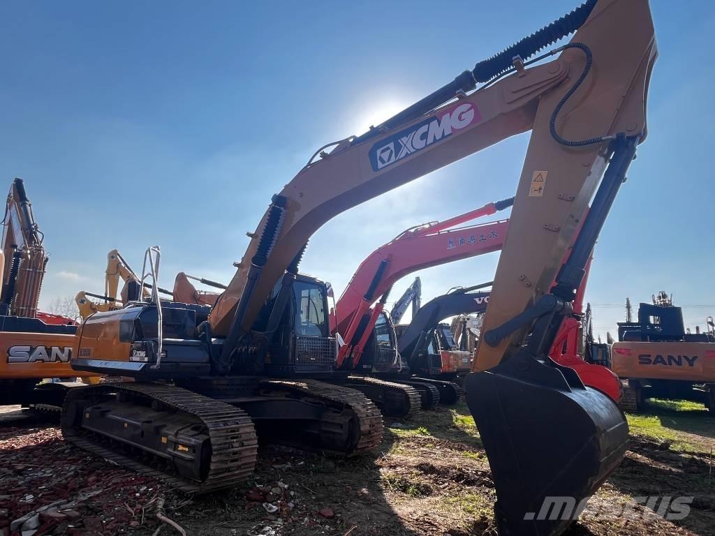 XCMG XE305 DK Pásové rýpadlá
