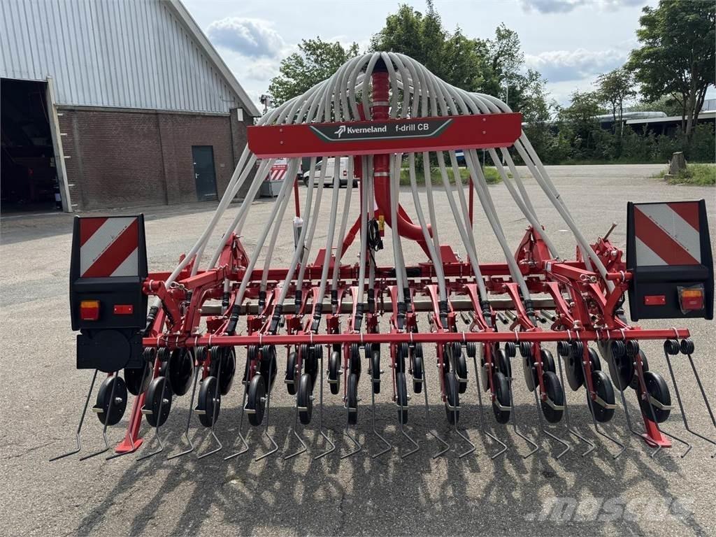 Kverneland CB 3000 Mechanické sejačky