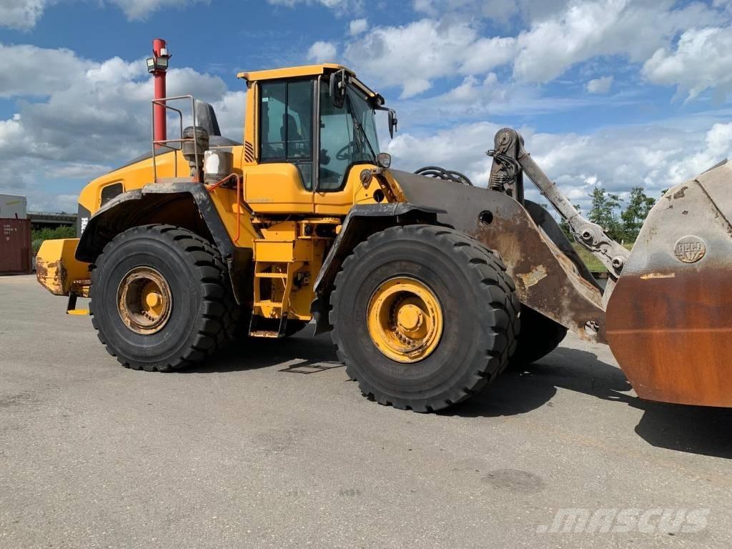 Volvo L 220 H Kolesové nakladače
