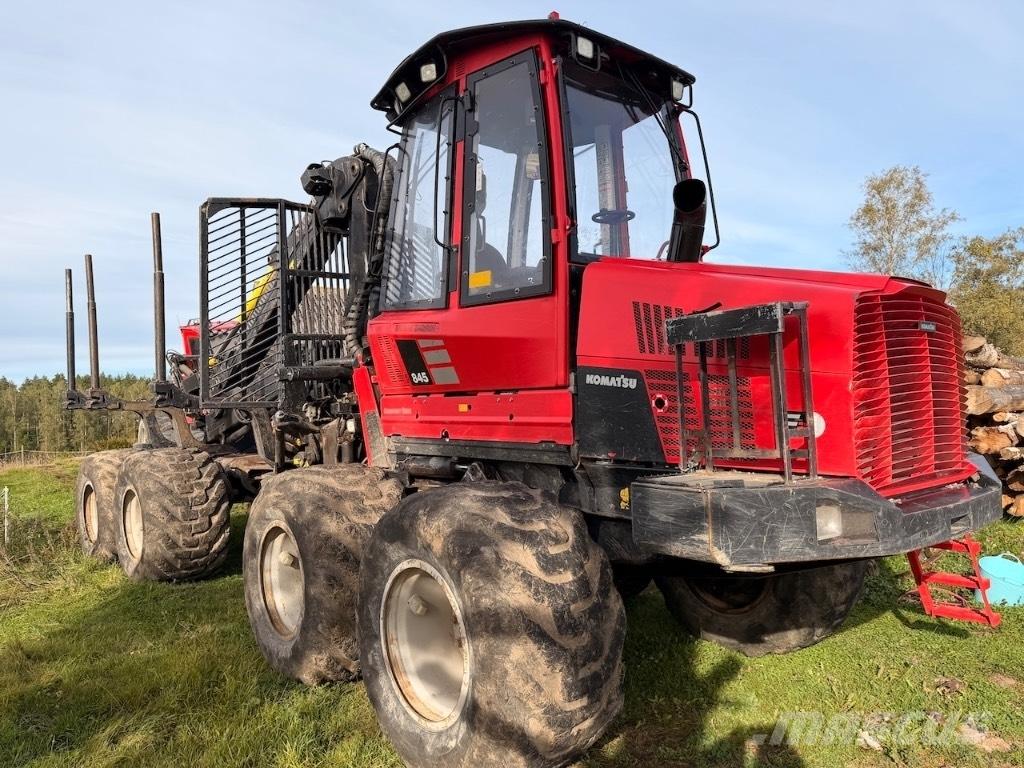 Komatsu 845 Lesné traktory