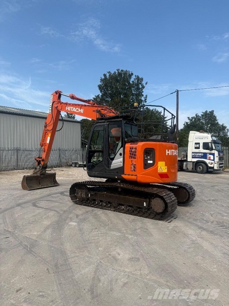 Hitachi ZX 135 US-6 Pásové rýpadlá