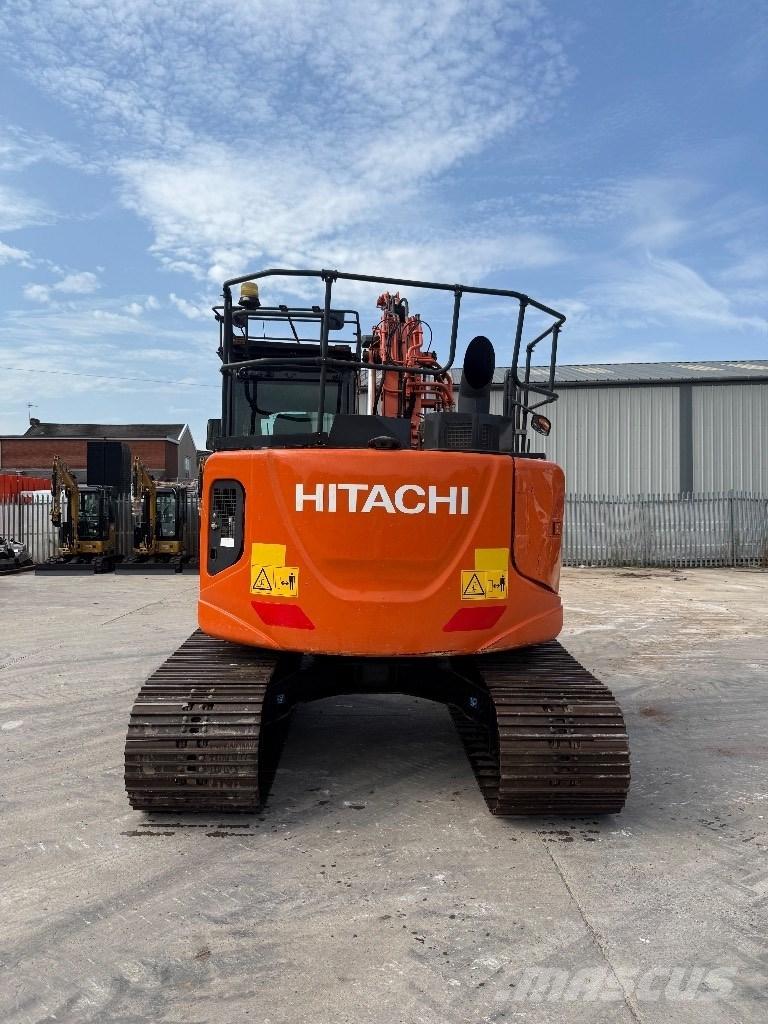 Hitachi ZX 135 US-6 Pásové rýpadlá