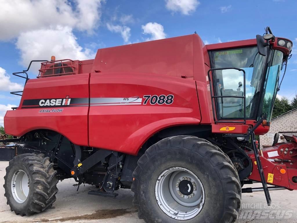 CASE AF7088 Kombinované zberacie stroje