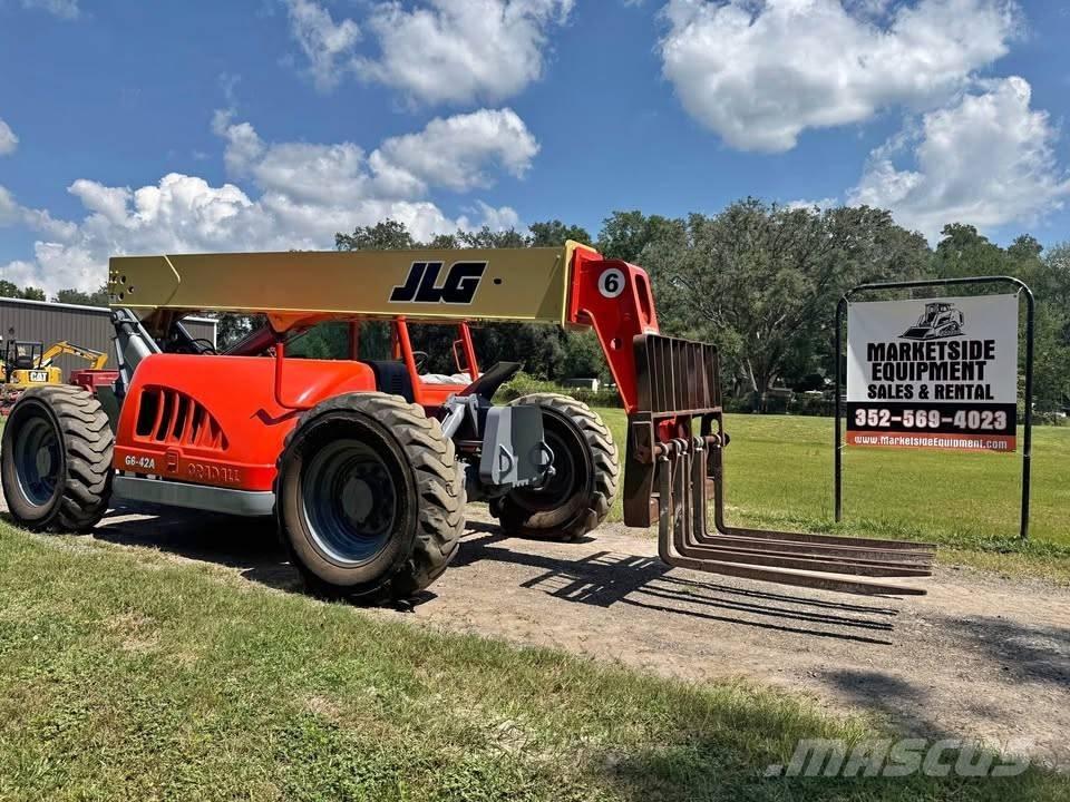 JLG G 6-42 Teleskopické manipulátory