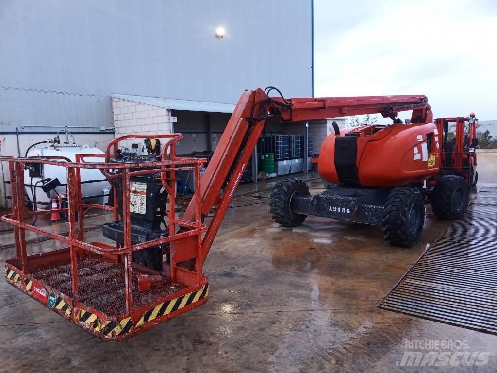 JLG 600 AJ Kĺbové plošiny