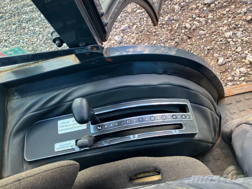 Kubota ST 30 Kompaktné traktory