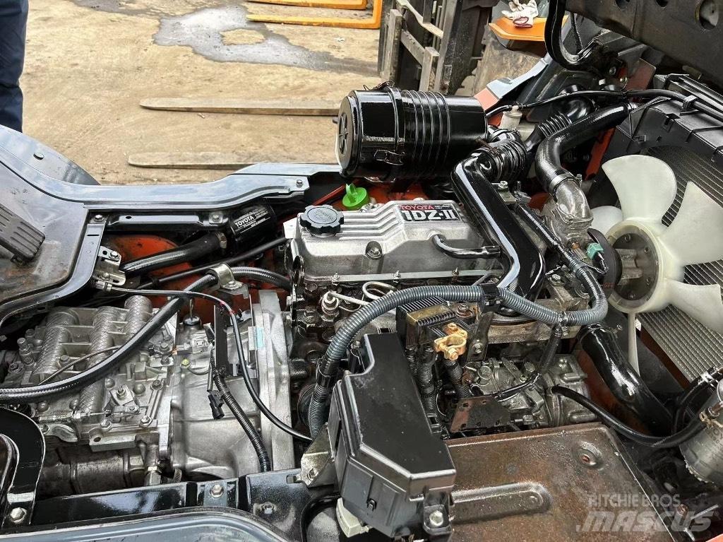 Toyota Toyota8F FD30 Dieselové vozíky