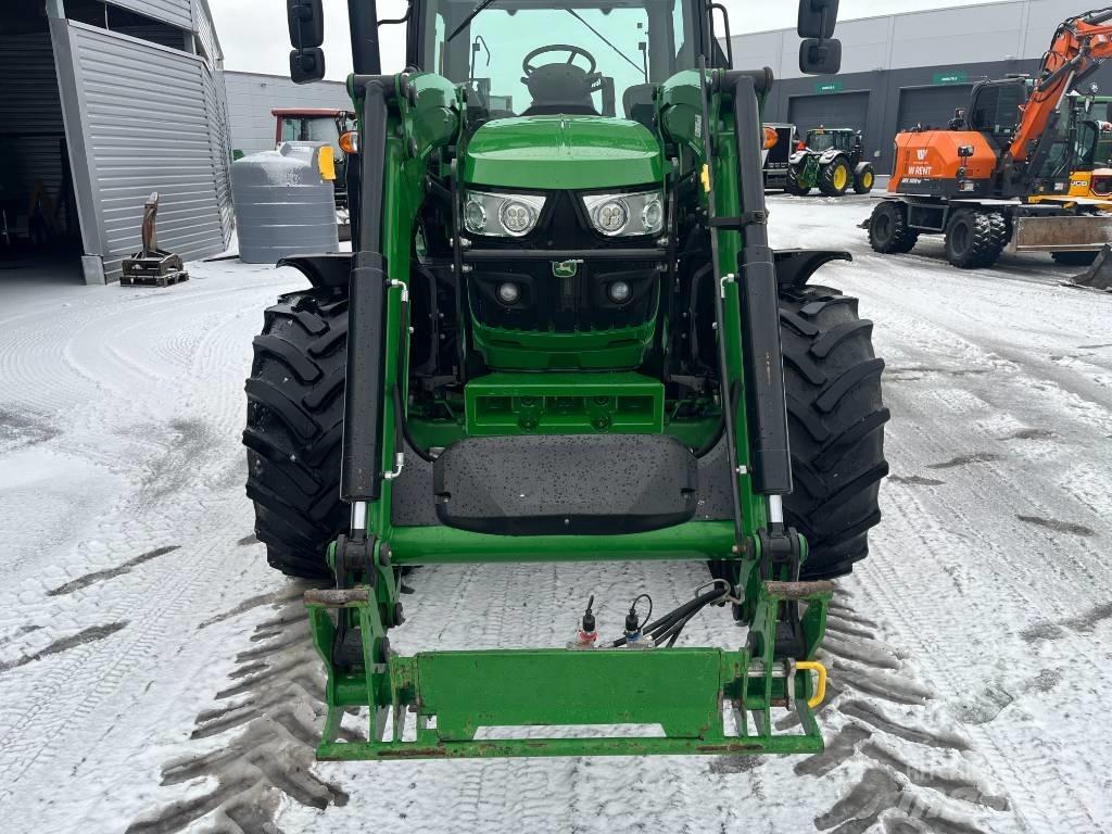 John Deere 6130 R Traktory