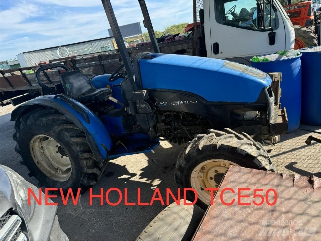 New Holland TCE50 Traktory