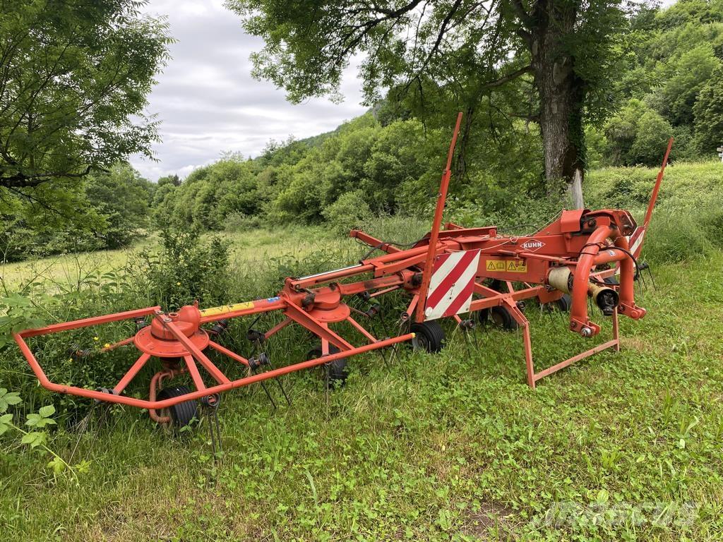 Kuhn GF6301MH Obracače a zhrabovače sena