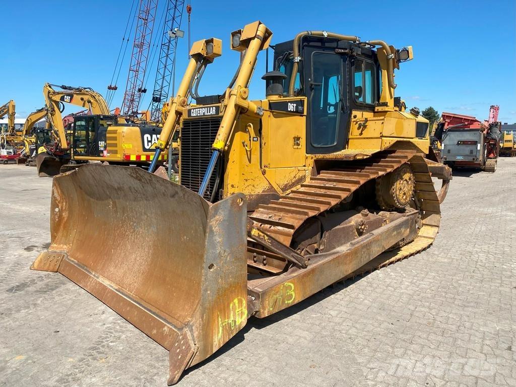 CAT D6T XW NVT Pásové dozéry