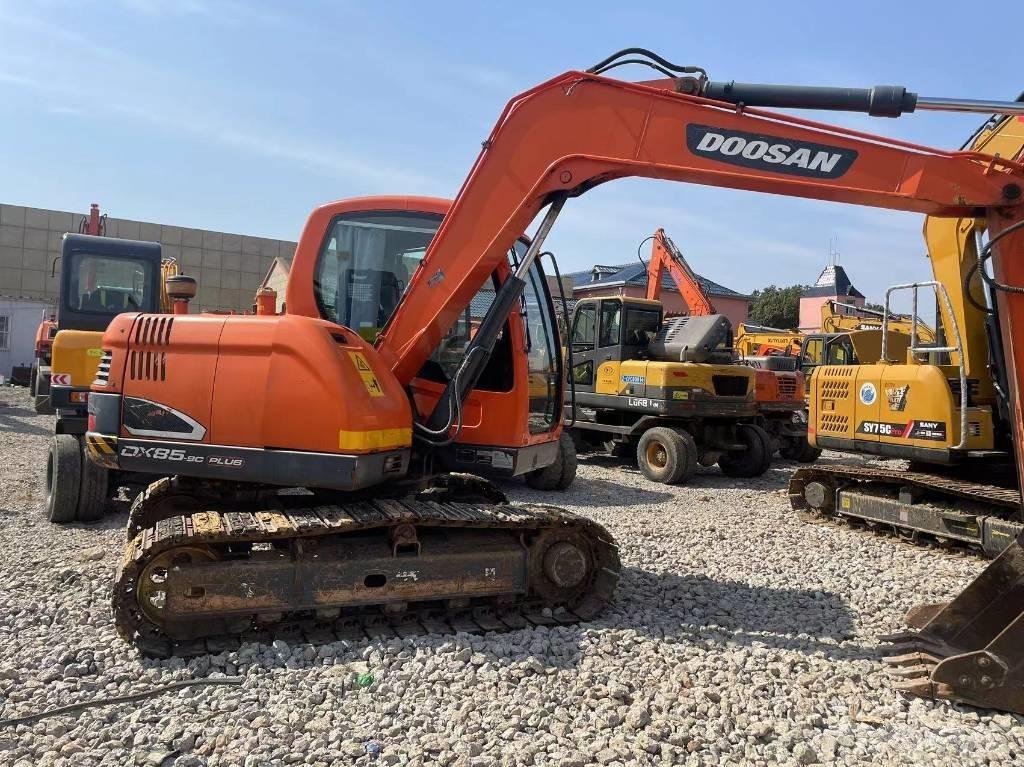Doosan DX 85 Midi rýpadlá 7 t - 12 t