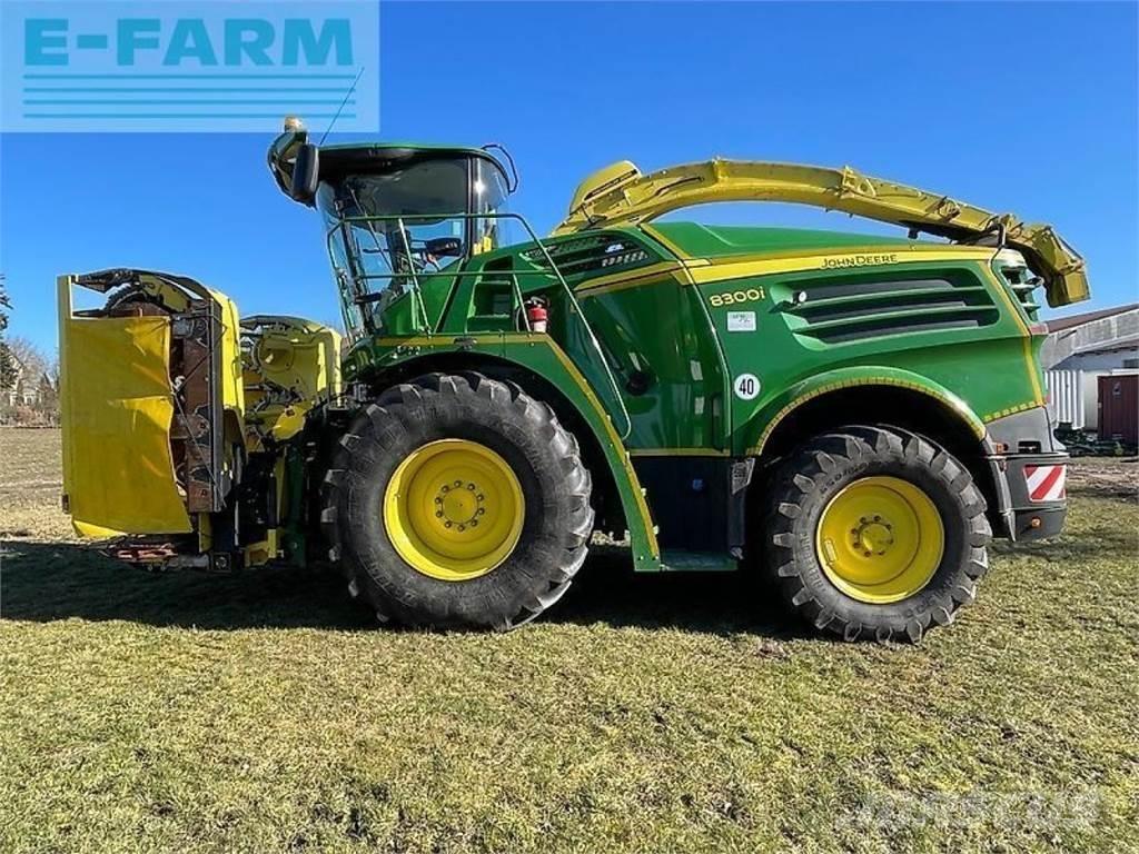 John Deere 8300 Samochodné kosačky