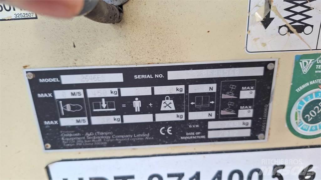 JLG 2646ES Nožnicové zdvíhacie plošiny
