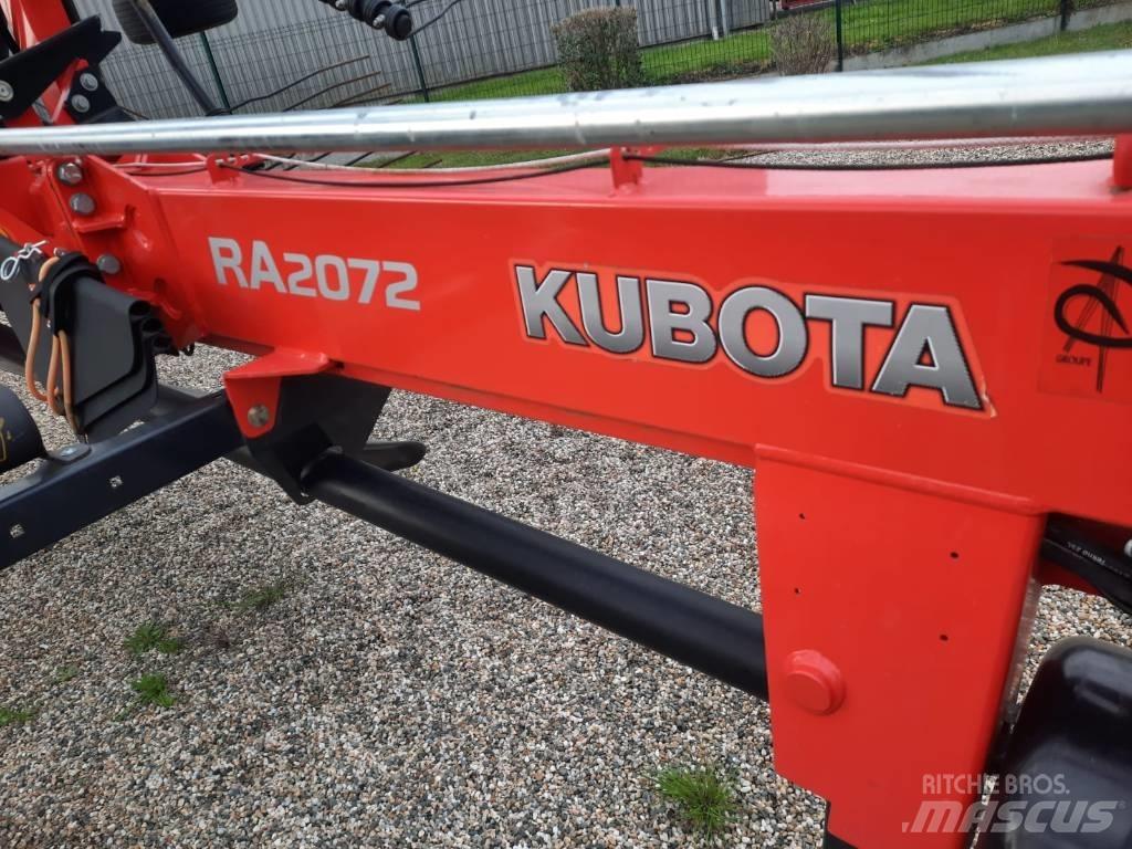 Kubota RA2072 Obracače a zhrabovače sena