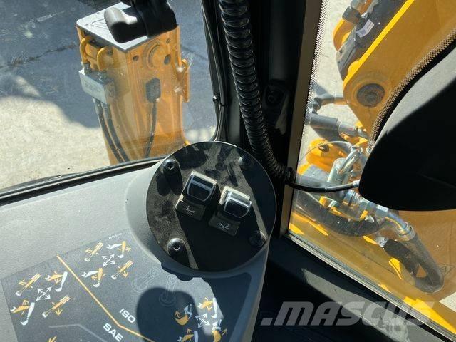 JCB 3CX Plus AEC Rýpadlo-nakladače