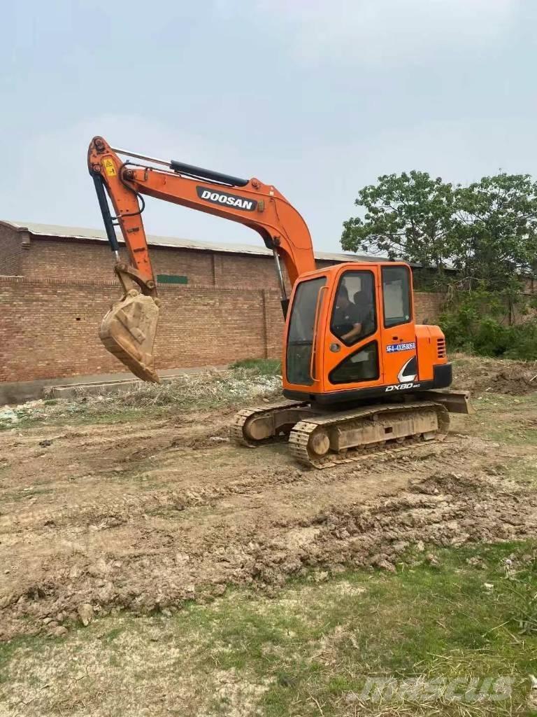 Doosan DX 80 Midi rýpadlá 7 t - 12 t