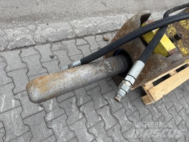 Soosan 121 Breaker Búracie kladivá / Zbíjačky