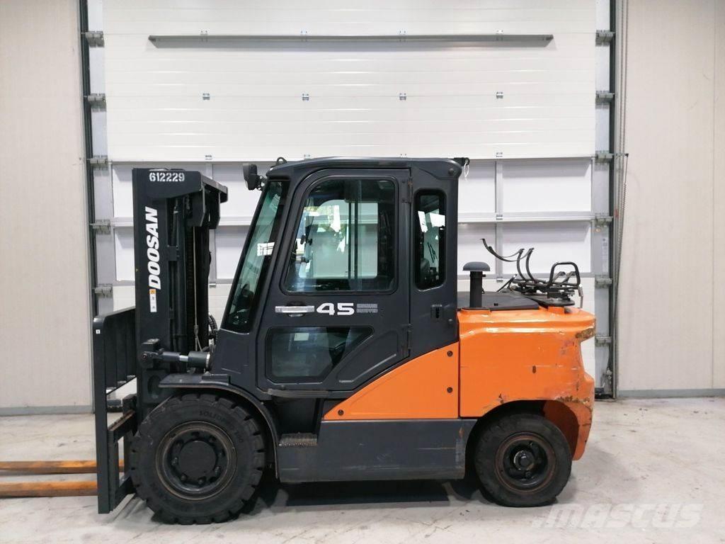 Doosan G45SC-7 LPG vozíky