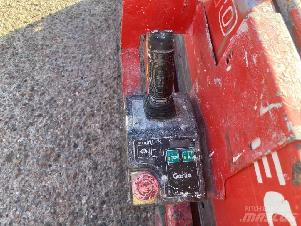Manitou 100 SEC Nožnicové zdvíhacie plošiny
