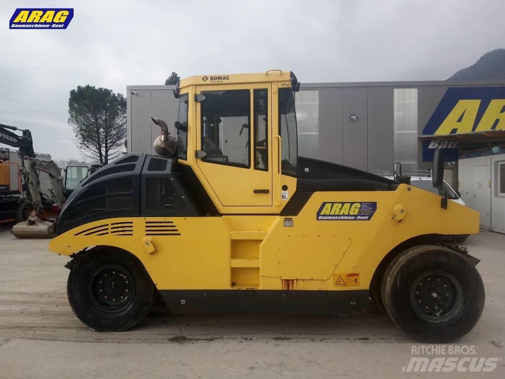 Bomag BW 24 R H Pneumatikové valce