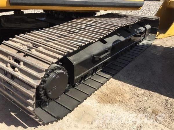 CAT 325 D Pásové rýpadlá