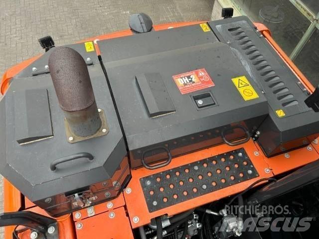 Hitachi ZX 140 W-6 Kolesové rýpadlá