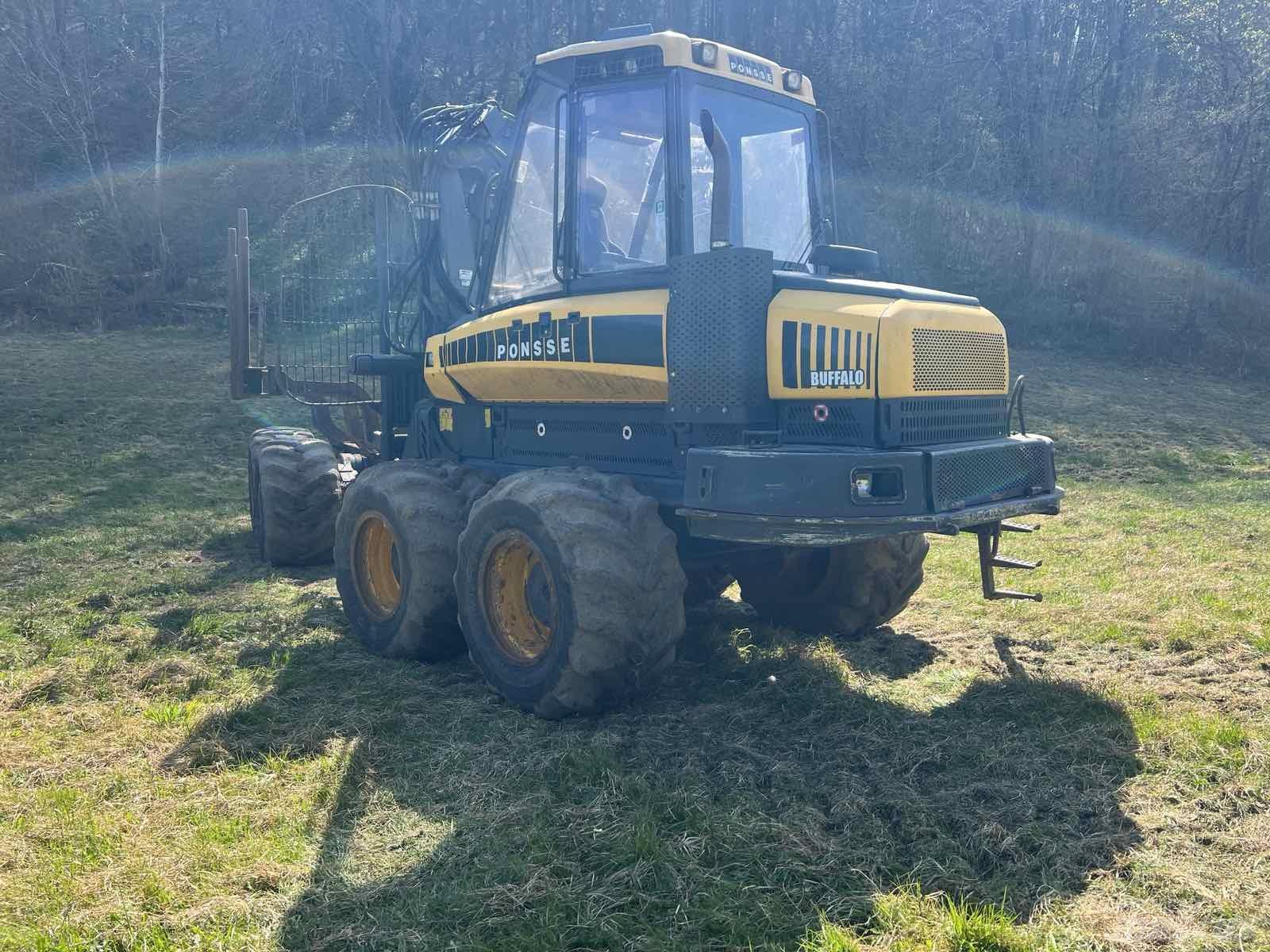 Ponsse Buffalo 8W Lesné traktory