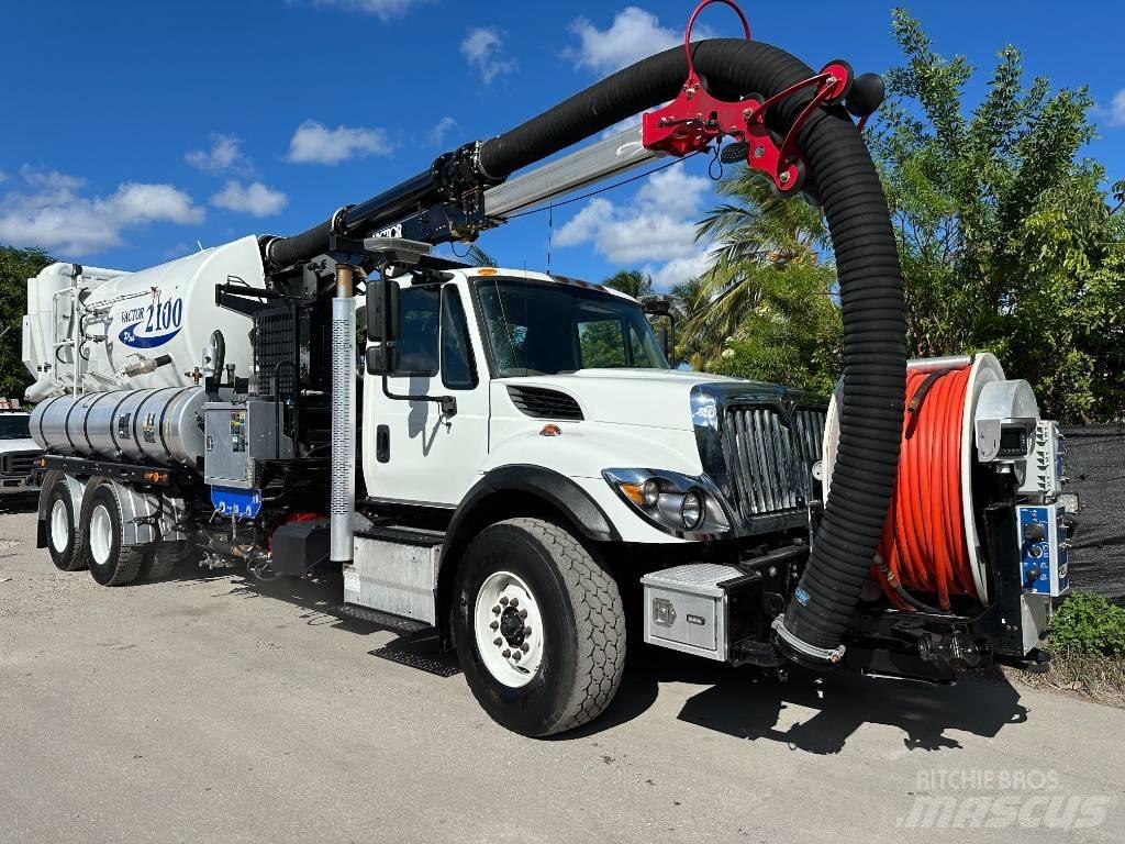 International 7500 Kombinované/Čerpacie cisterny