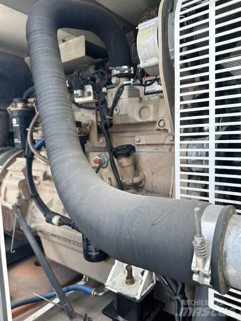 MultiQuip DCA150USJ2 Naftové generátory