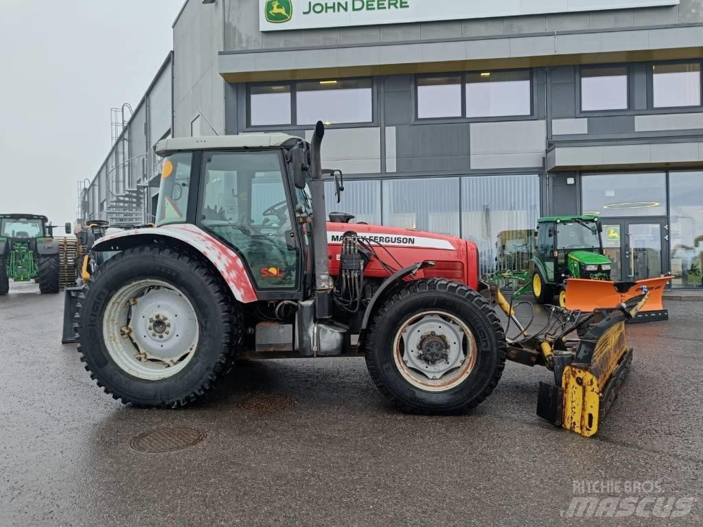 Massey Ferguson 5465 Traktory