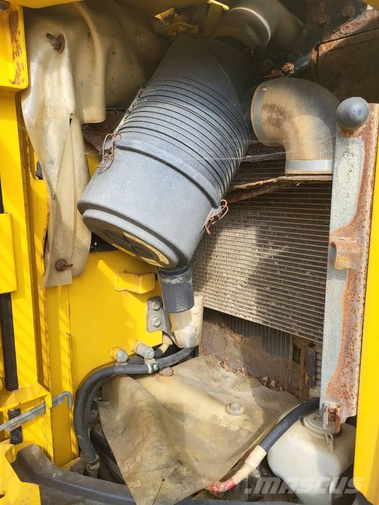 Komatsu PC138US-8 Pásové rýpadlá