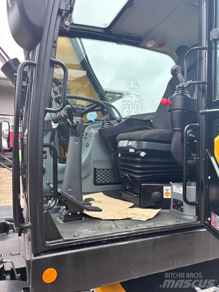 Hydrema MX18G Kolesové rýpadlá