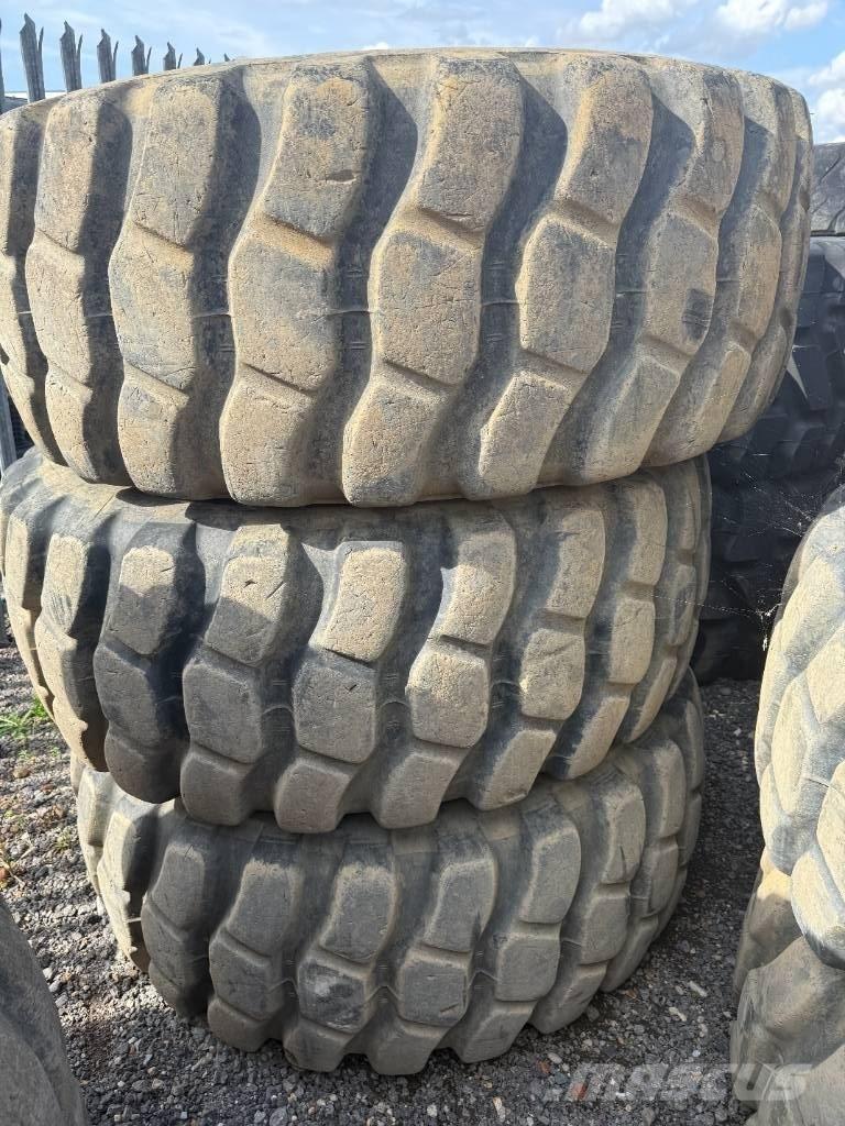 Bridgestone 23.5R25 Pneumatiky, kolesá a ráfiky