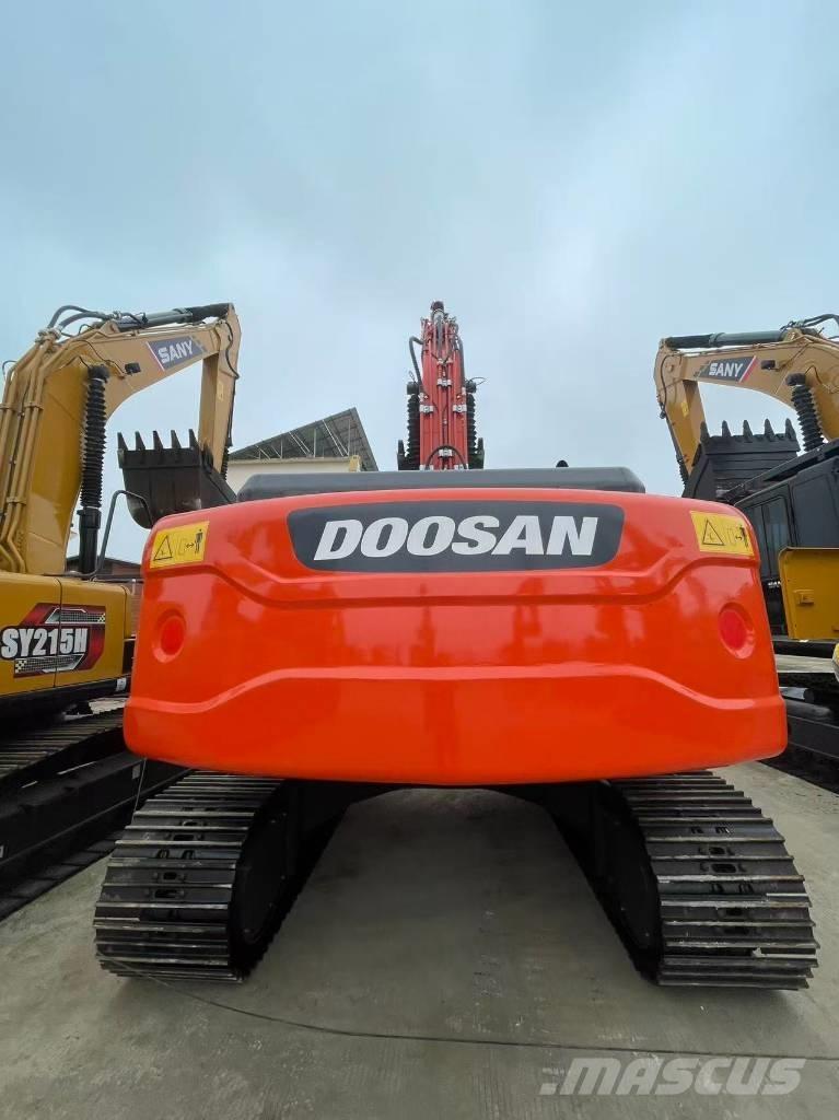 Doosan DX 225 LC Pásové rýpadlá