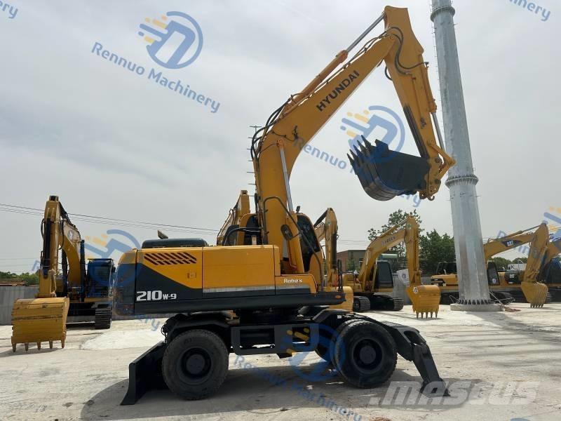 Hyundai R210W-9 Kolesové rýpadlá
